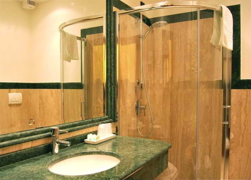 Luxury Ludovisi Rooms Rome Exterior photo