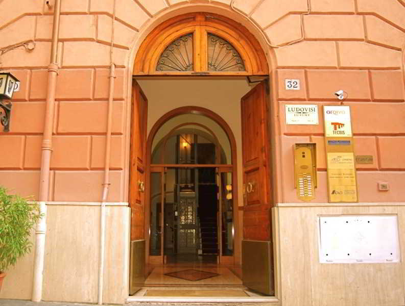 Luxury Ludovisi Rooms Rome Exterior photo