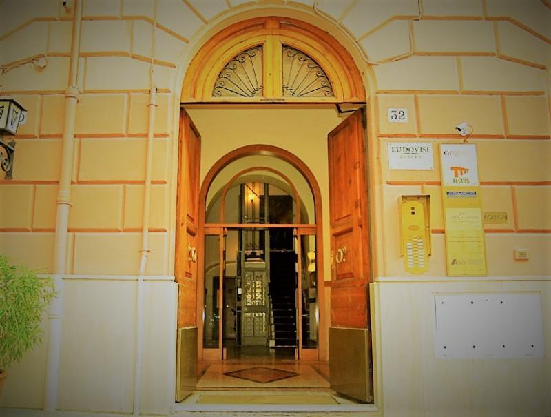 Luxury Ludovisi Rooms Rome Exterior photo