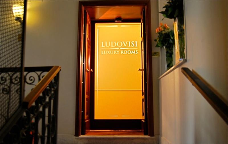 Luxury Ludovisi Rooms Rome Exterior photo